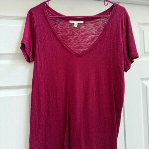 Women's Express Lightweight Short Sleeve V-Neck Burgundy Size Small